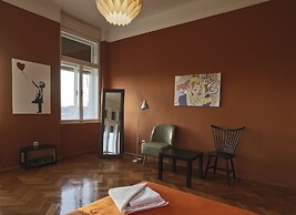 Villa in city center