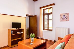 Lilys Apartments