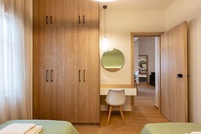 Lilys Apartments