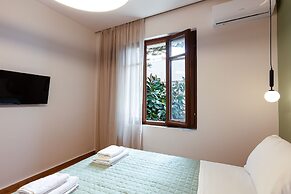 Lilys Apartments