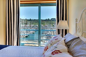Marina Coast Residence Apartment
