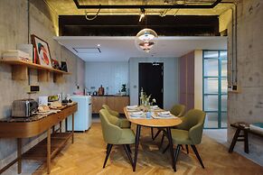 Kloe Hotel