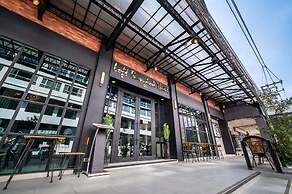 Loft Bangkok Hotel