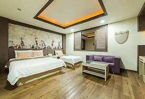 Main Motel