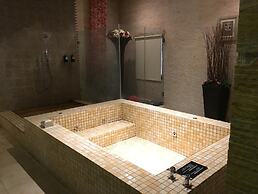 Her Home Spa Motel Douliu
