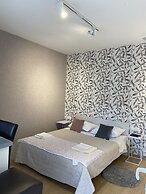 Angelas Apartments