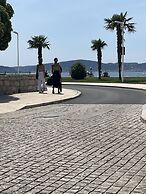 Angelas Apartments
