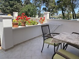 Angelas Apartments
