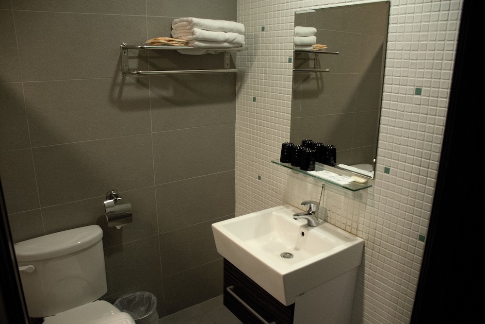 Home Full Hotel