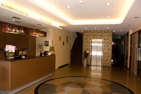 Home Full Hotel