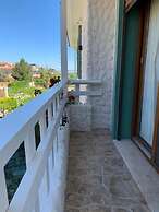 Çeşmekeş Hotel