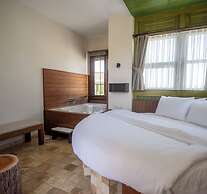 Çeşmekeş Hotel