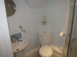 Ashmira Guest House