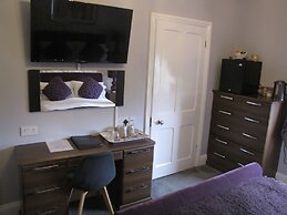Ashmira Guest House
