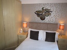 Ashmira Guest House