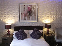 Ashmira Guest House