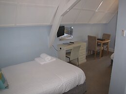 Ashmira Guest House