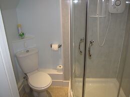 Ashmira Guest House