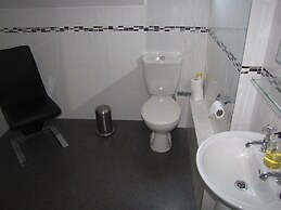 Ashmira Guest House