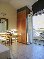 Amarylis Apartments