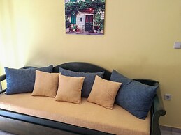 Amarylis Apartments