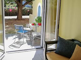 Amarylis Apartments