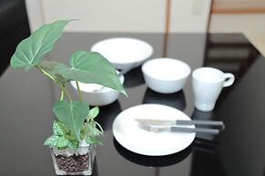 Namba East House01