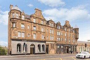 Silver Lining Charming Meadowbank Flat