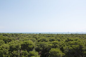 You & Co. Saler Beach Boutique Hotel