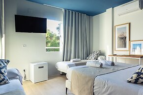 You & Co. Saler Beach Boutique Hotel