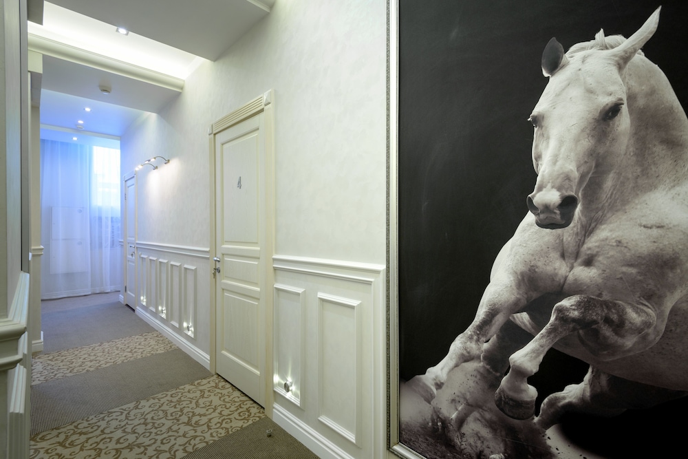 Silver Horse Boutique Hotel