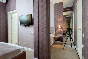 Silver Horse Boutique Hotel
