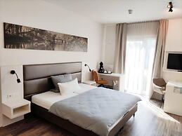 Amper Art Hotel