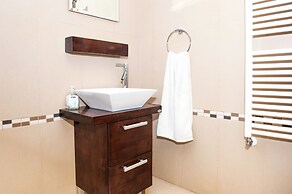 Natalie Villa CL 41