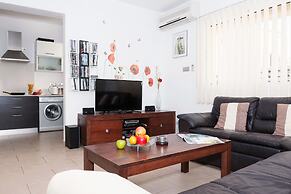 Natalie Villa CL 41