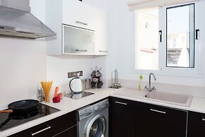 Natalie Villa CL 41