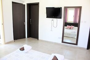 Avrora Villa PV
