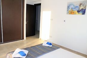 Avrora Villa PV