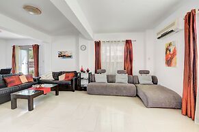Svetlana villa BR24