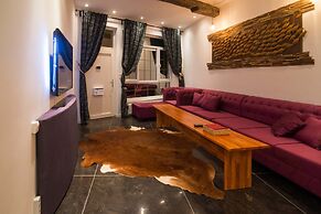 City house 4 bedrooms