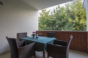 Apartment 34