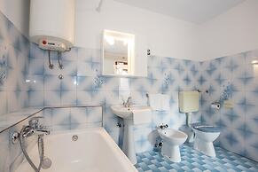 Apartment 34