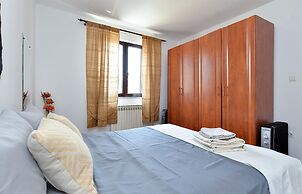 Apartment 1085