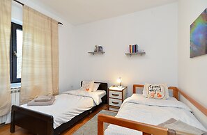 Apartment 1085