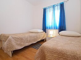 Apartment 1406
