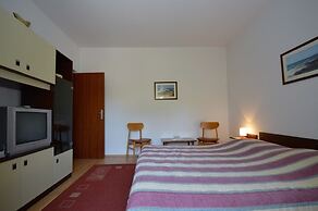 Apartment 23