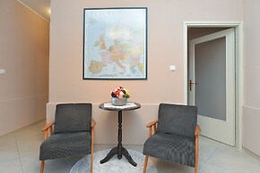 Apartment 38