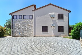 Apartment 38