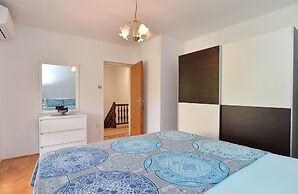 Apartment 43