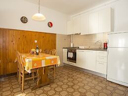 Apartment 51